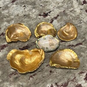 Beautiful handmade oyster shell trinket dish’s, jewelry dish.Vintage & Rose gold